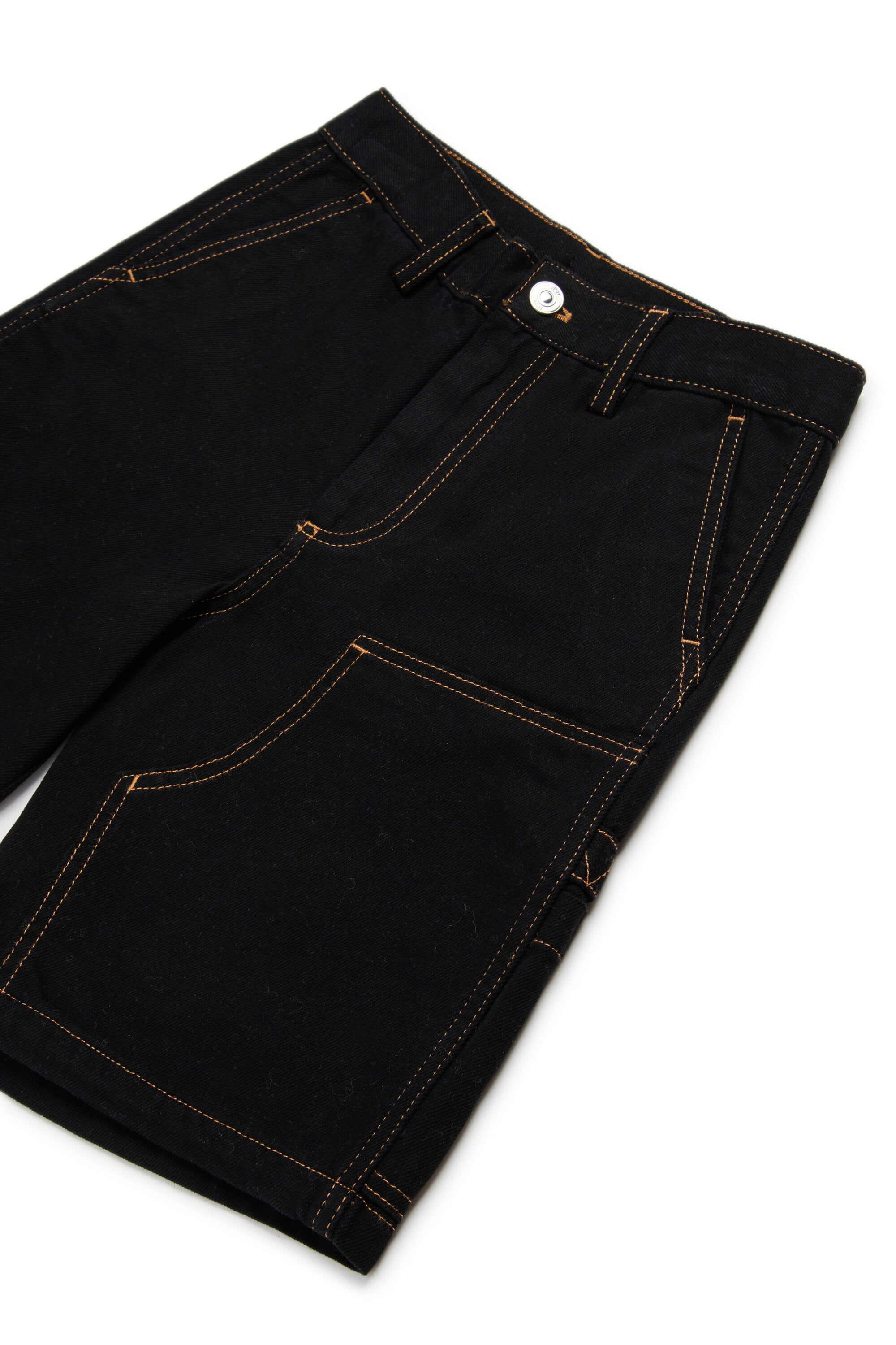 Logo shorts with cargo pockets