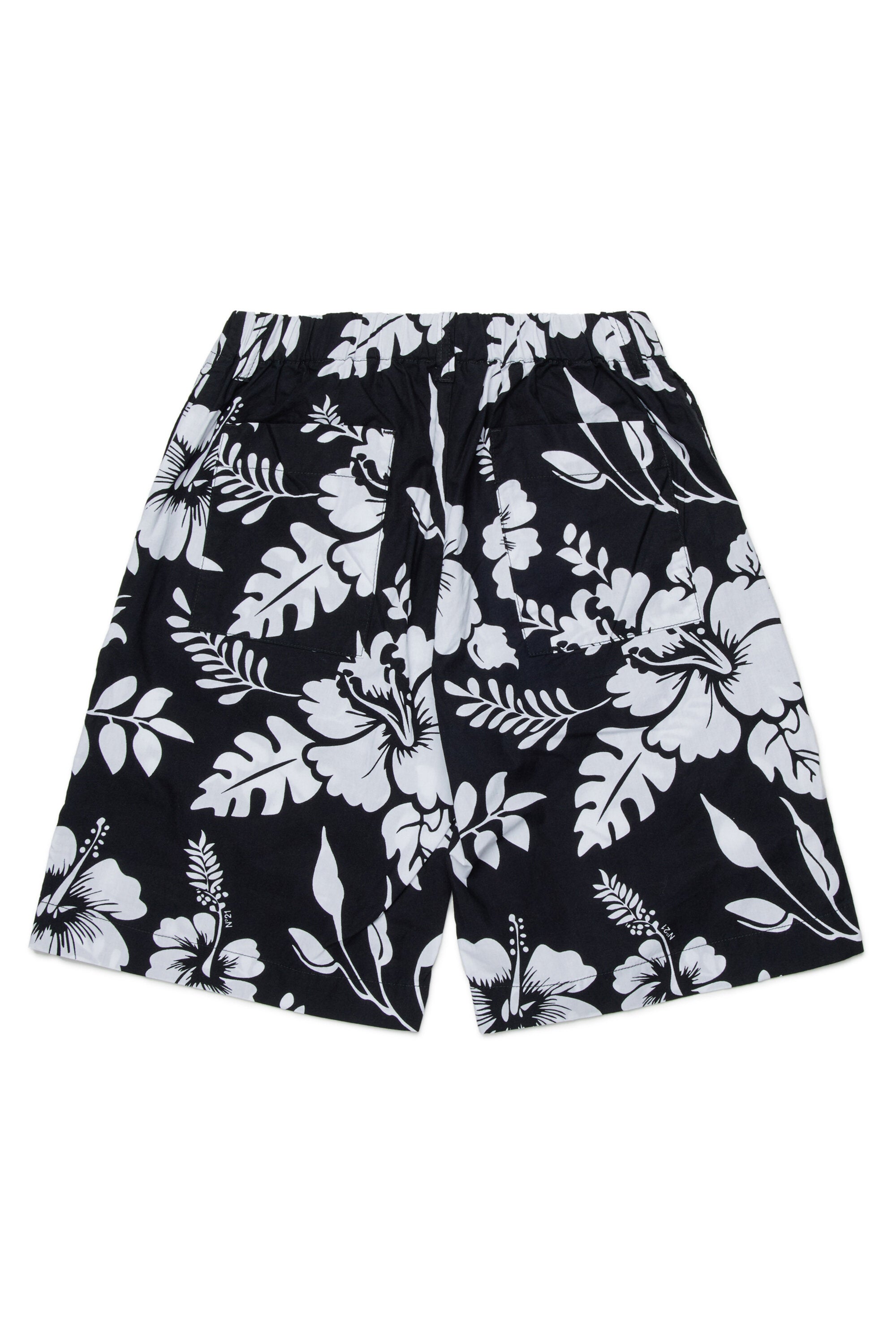 Floral patterned shorts with logo