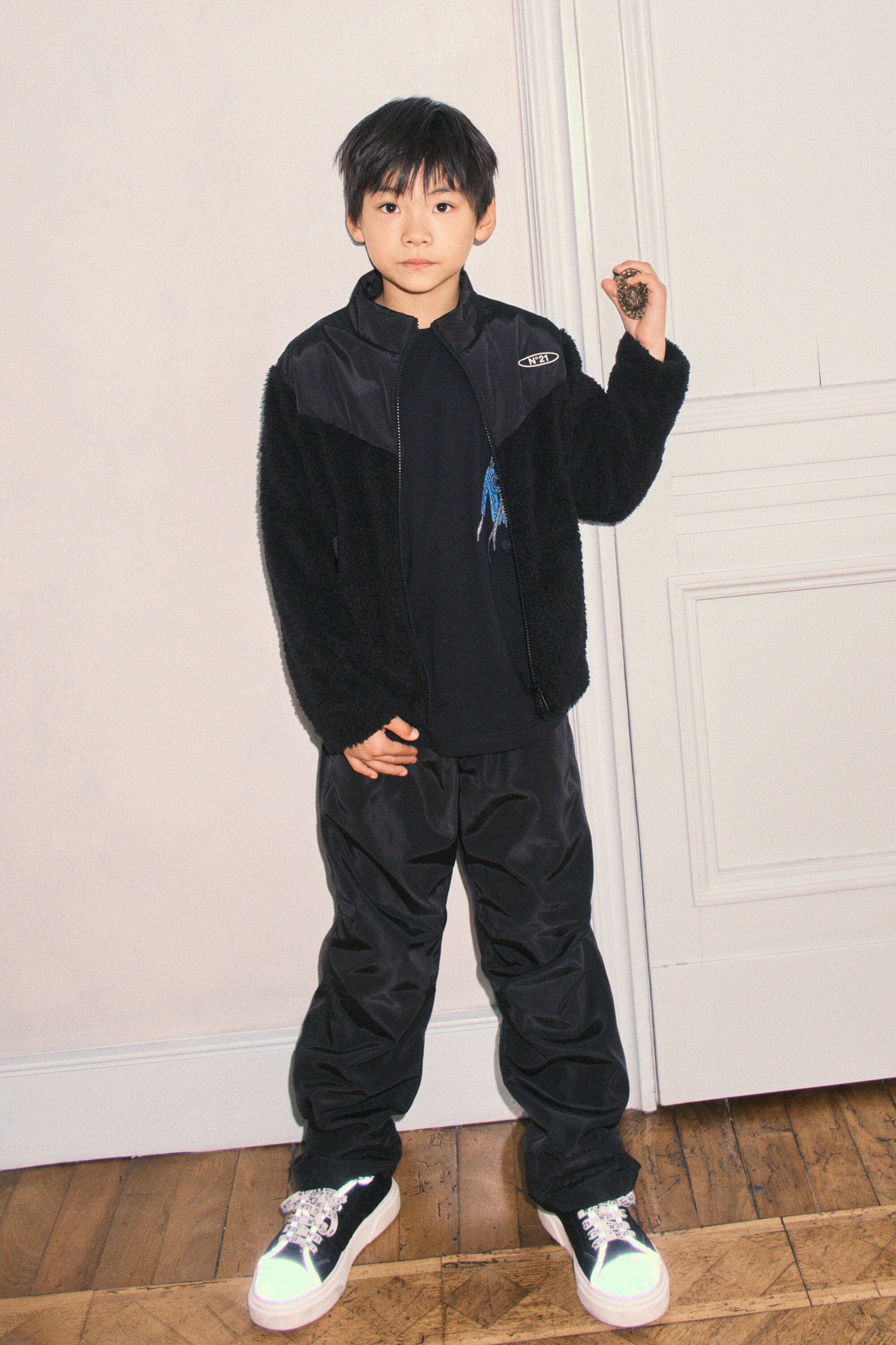 Pants with logo