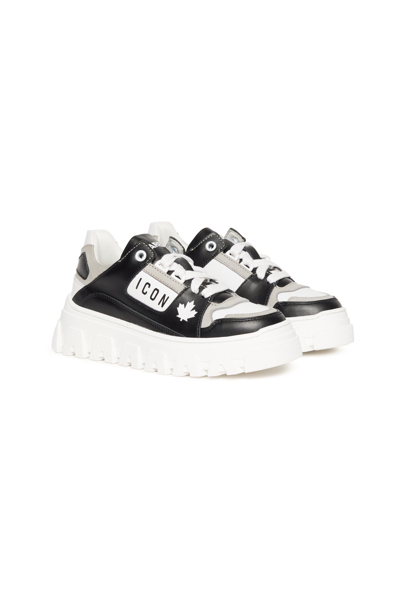 Low top sneakers with track sole Low top sneakers with track sole