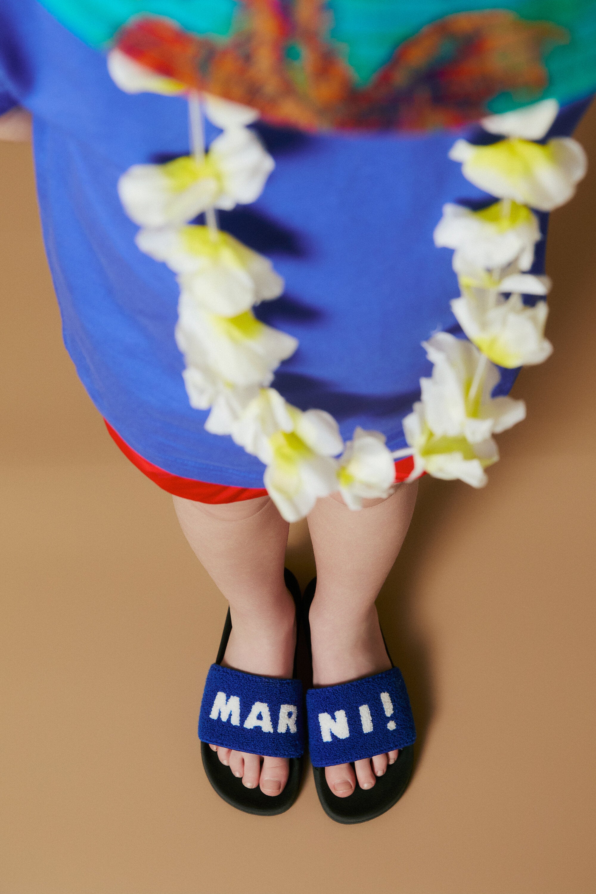Sponge slide slippers with maxi logo
