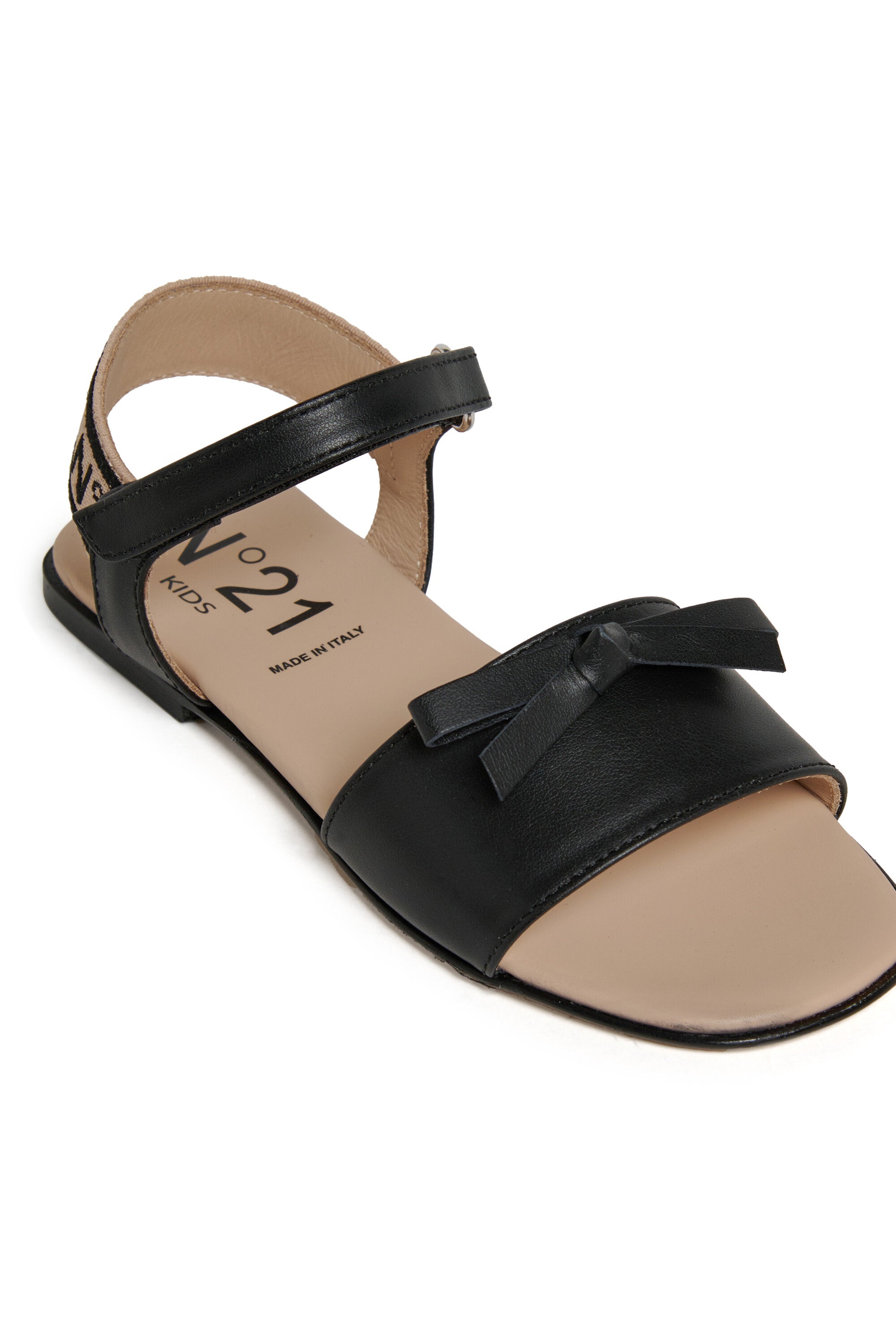 Leather sandals with bow