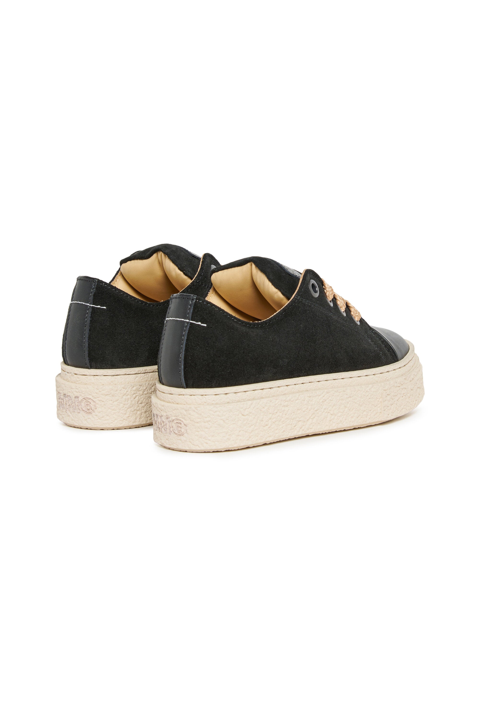 Low top sneakers with platform sole