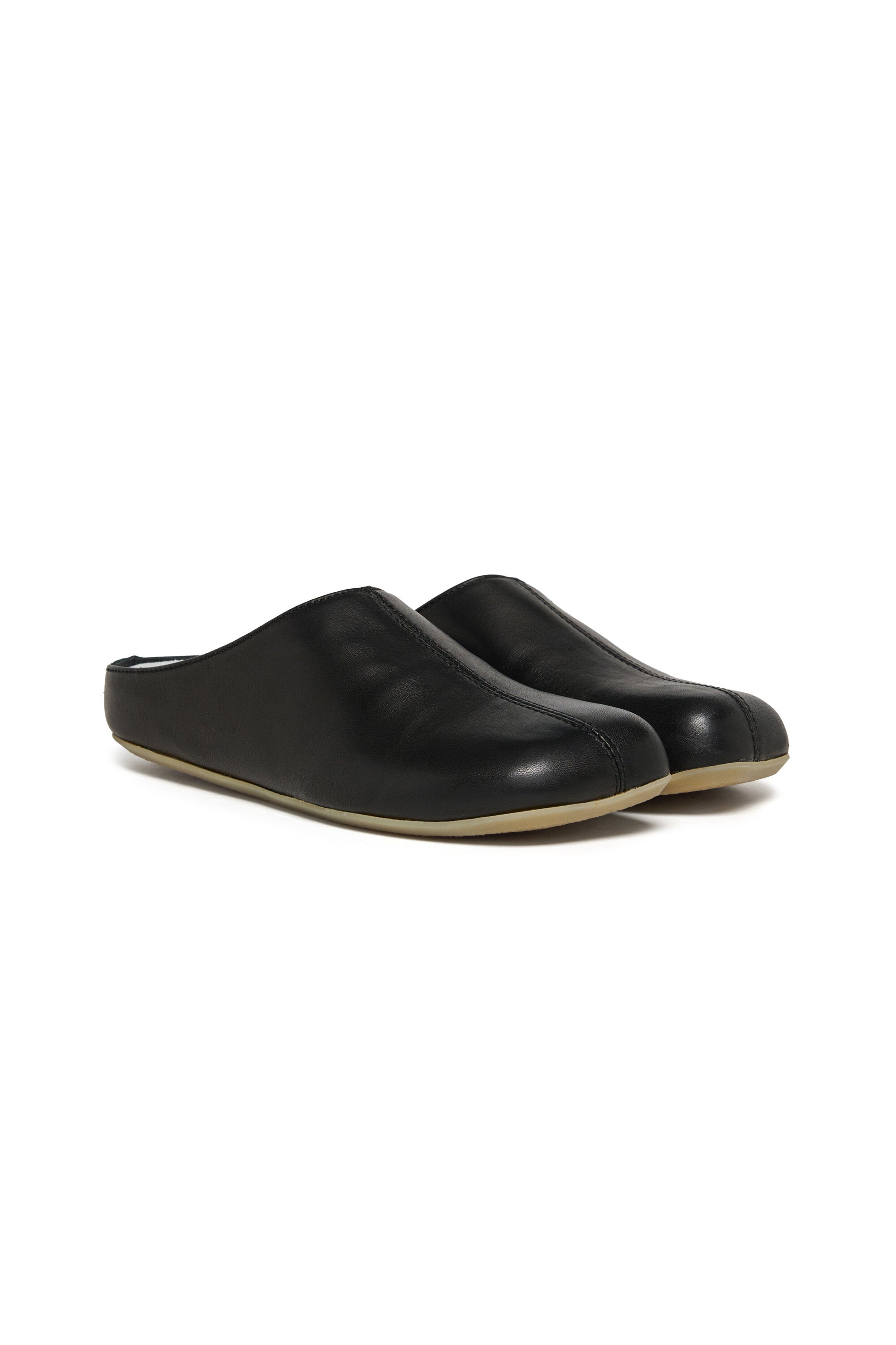 Minimalist mules with logo