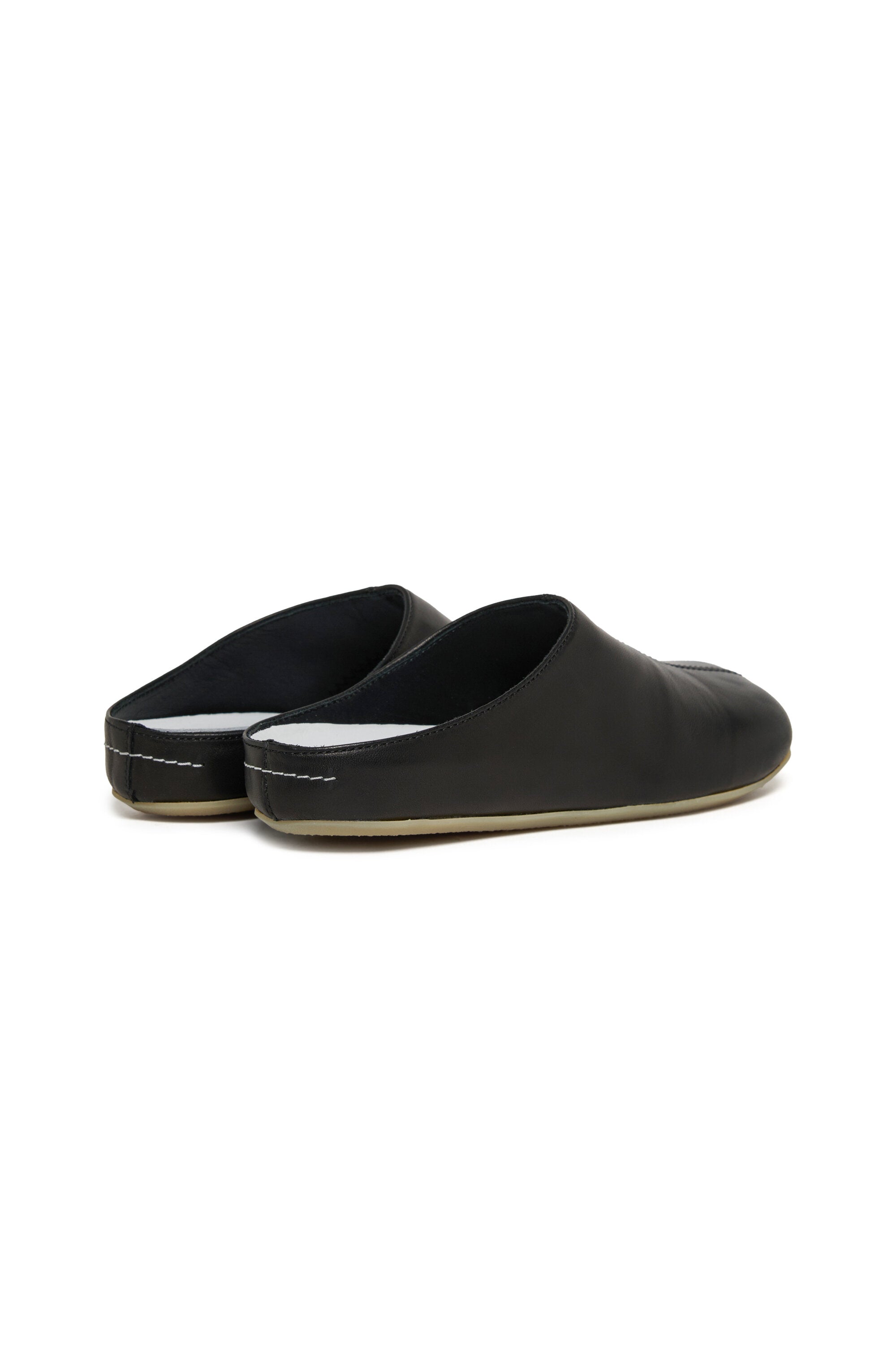 Minimalist mules with logo