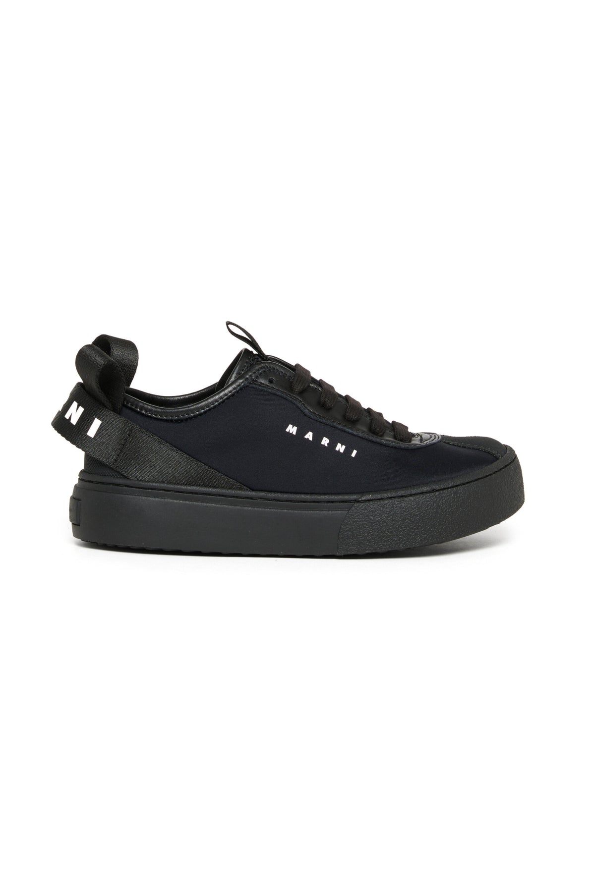 Sneakers with logo