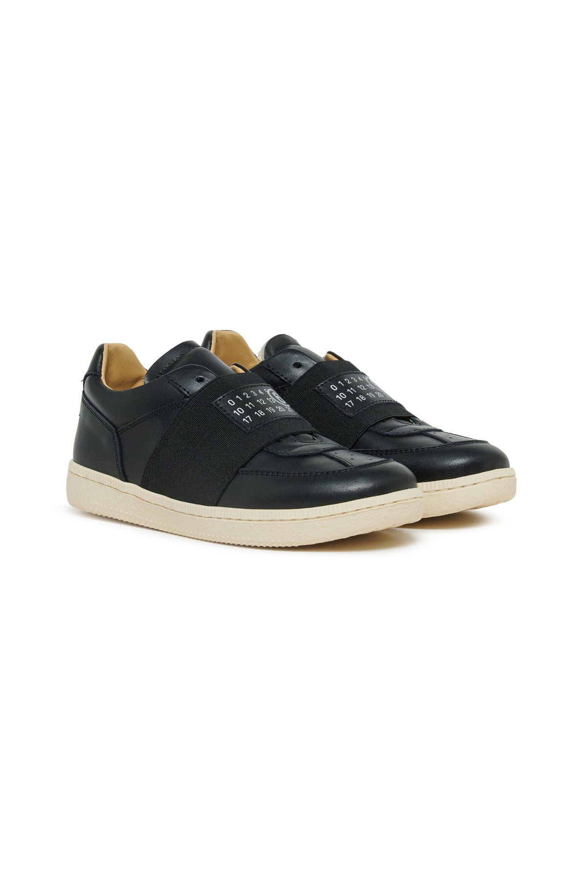 Sneakers with logo