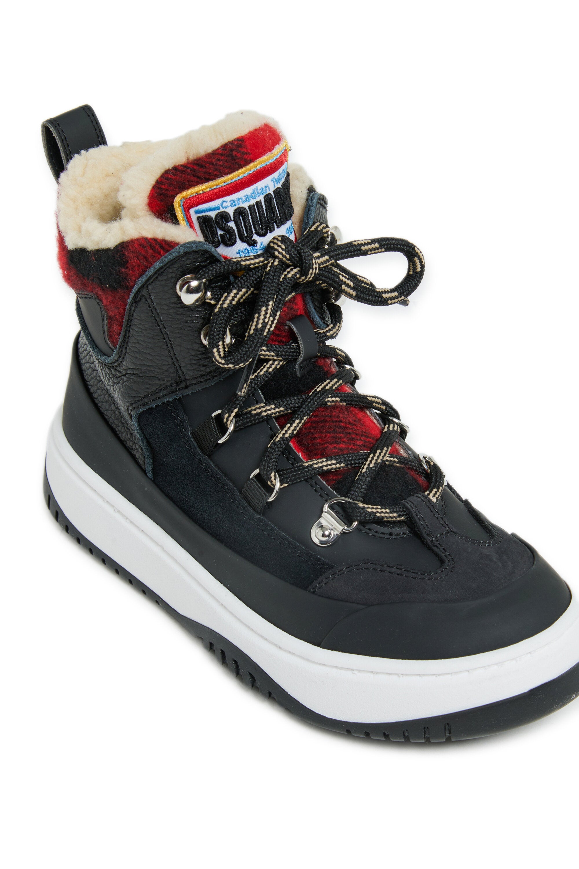 Boots with logo
